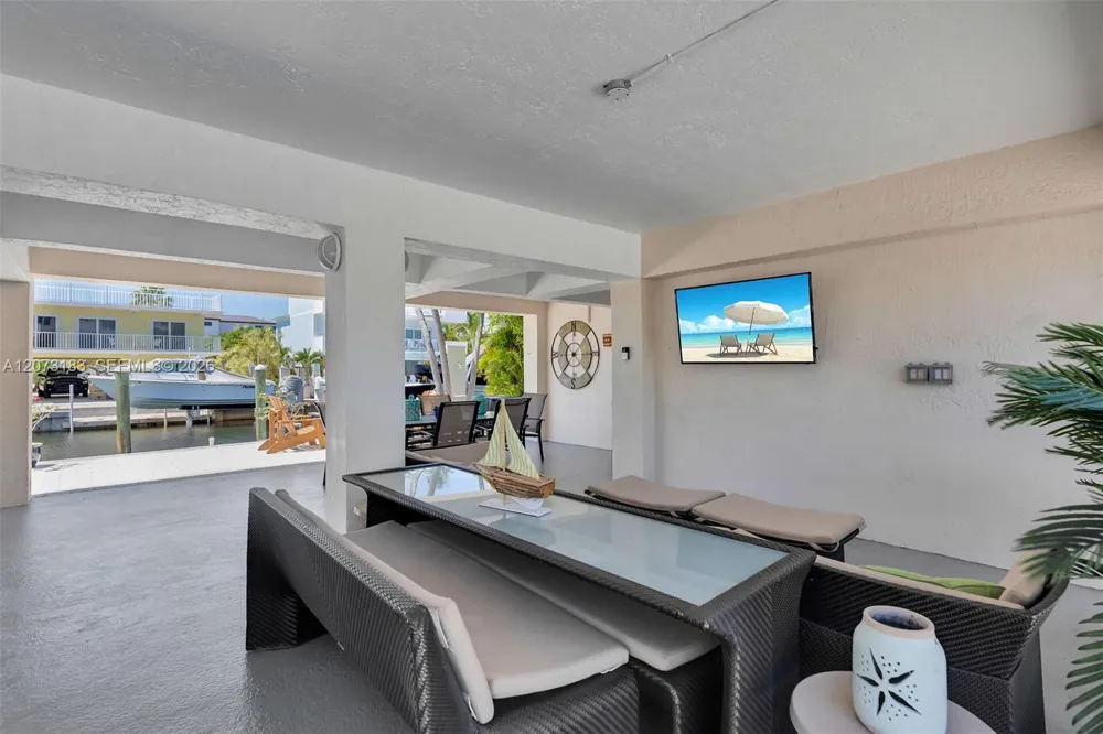 122 Court Contessa Islamorada, FL 33036