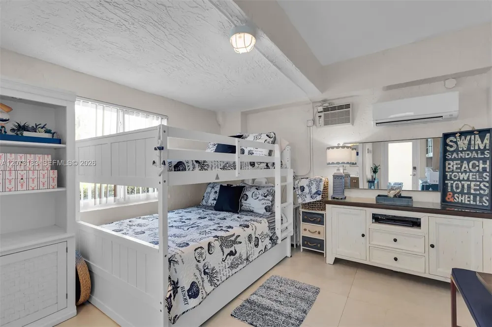122 Court Contessa Islamorada, FL 33036