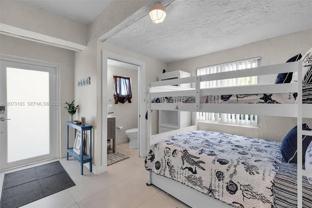 122 Court Contessa Islamorada, FL 33036