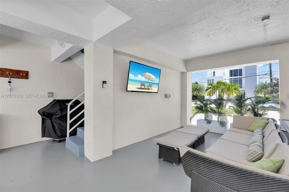 122 Court Contessa Islamorada, FL 33036