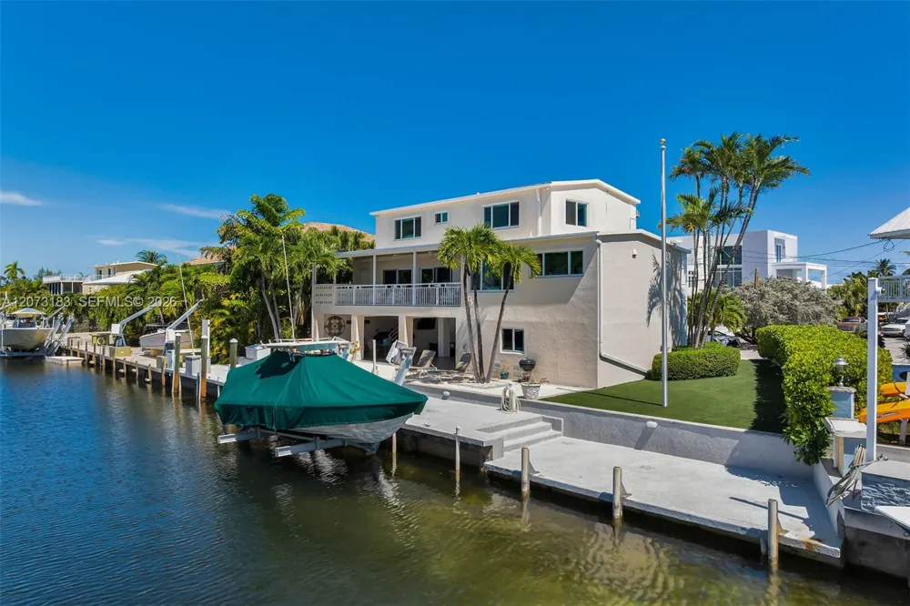 122 Court Contessa Islamorada, FL 33036