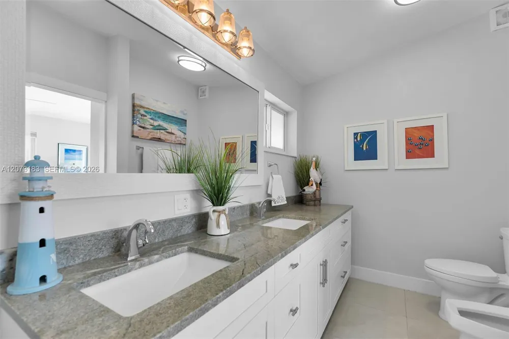 122 Court Contessa Islamorada, FL 33036
