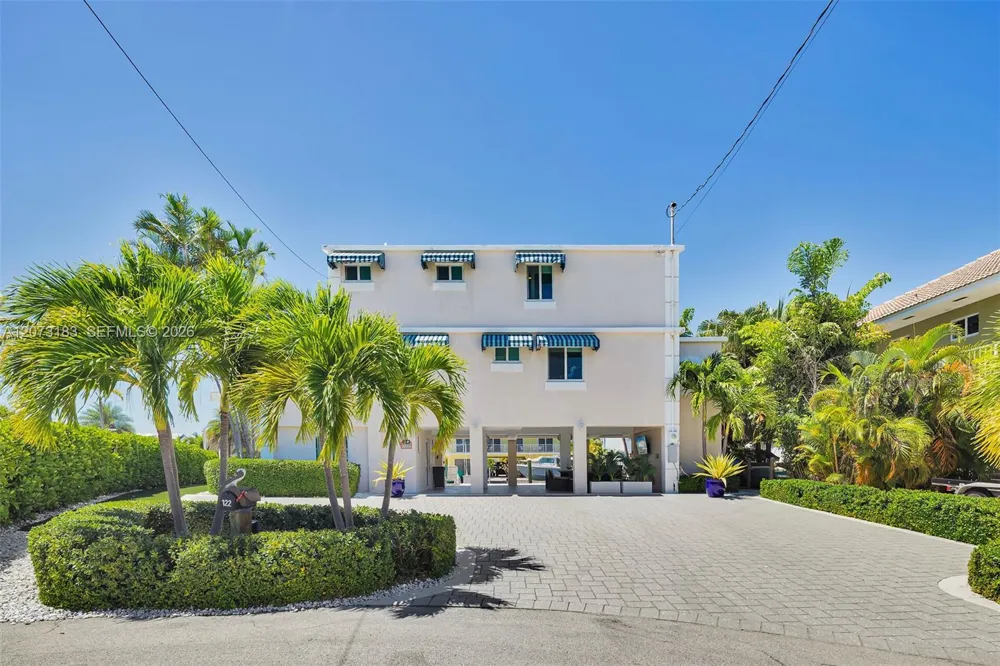 122 Court Contessa Islamorada, FL 33036