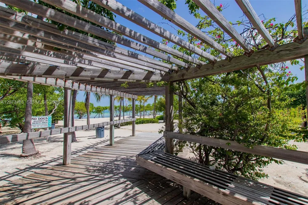 122 Court Contessa Islamorada, FL 33036