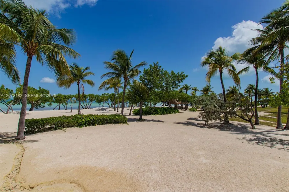 122 Court Contessa Islamorada, FL 33036