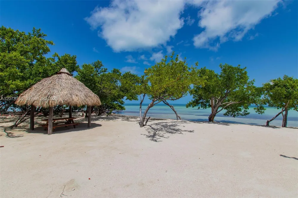 122 Court Contessa Islamorada, FL 33036