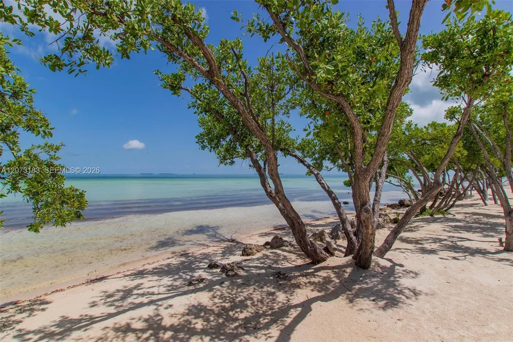 122 Court Contessa Islamorada, FL 33036