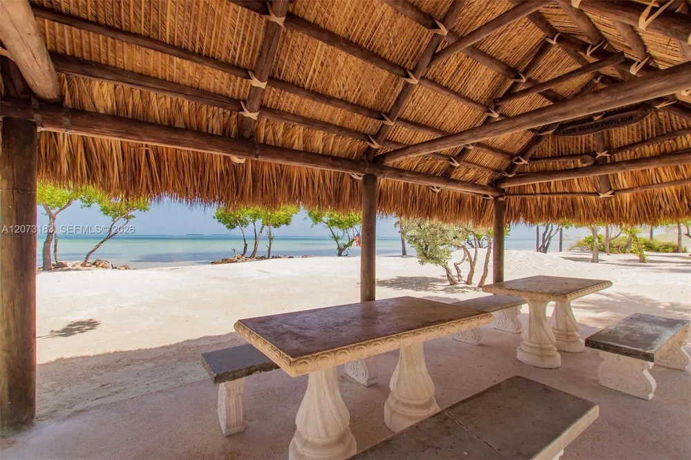 122 Court Contessa Islamorada, FL 33036