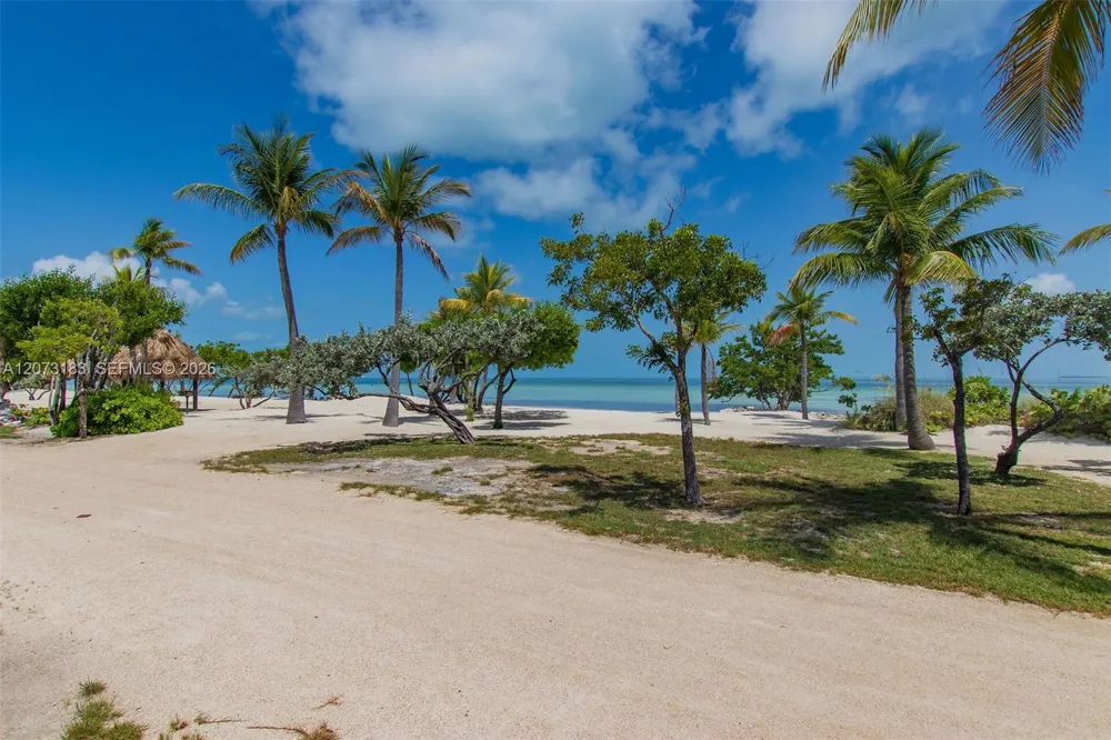 122 Court Contessa Islamorada, FL 33036