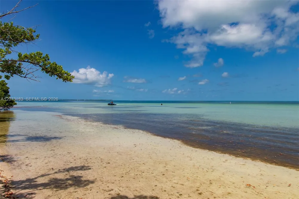122 Court Contessa Islamorada, FL 33036