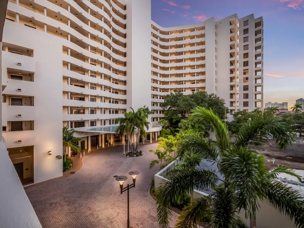 1255 GULFSTREAM AVENUE #1101 Sarasota, FL 34236