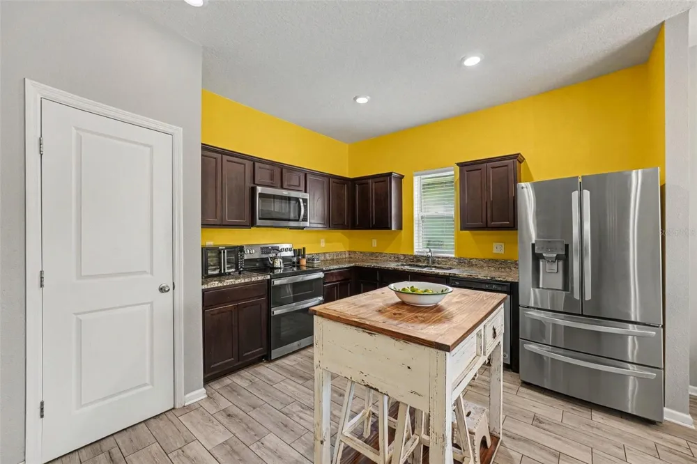 1128 ROBERTA ROAD Lake Wales, FL 33853