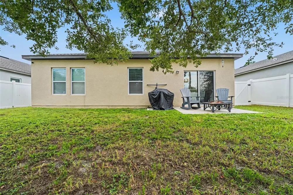 1128 ROBERTA ROAD Lake Wales, FL 33853