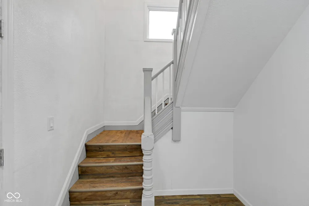2804 S Elm Street Muncie, IN 47302