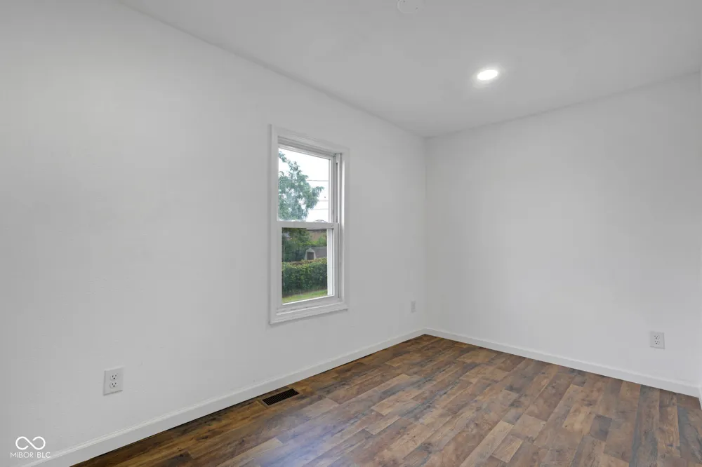 2804 S Elm Street Muncie, IN 47302