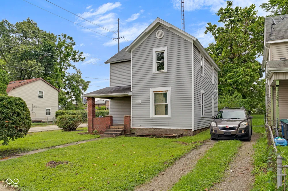 2804 S Elm Street Muncie, IN 47302