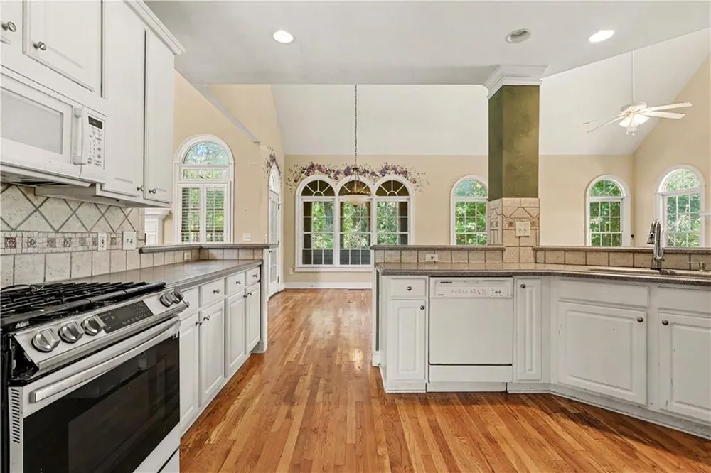 2848 Lost Lakes Way Powder Springs, GA 30127