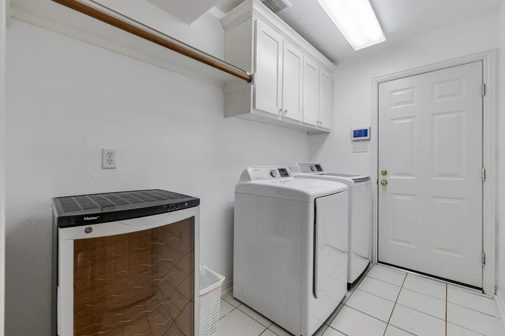 1602 Oak Ridge Drive Corinth, TX 76210