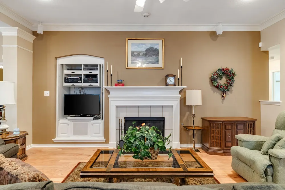 1602 Oak Ridge Drive Corinth, TX 76210