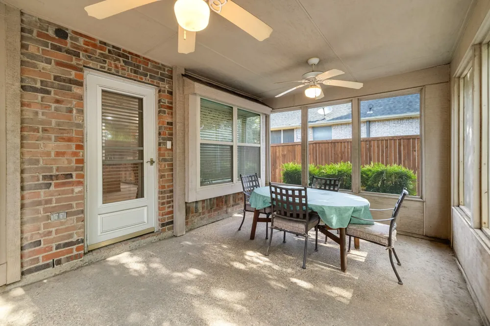 1602 Oak Ridge Drive Corinth, TX 76210