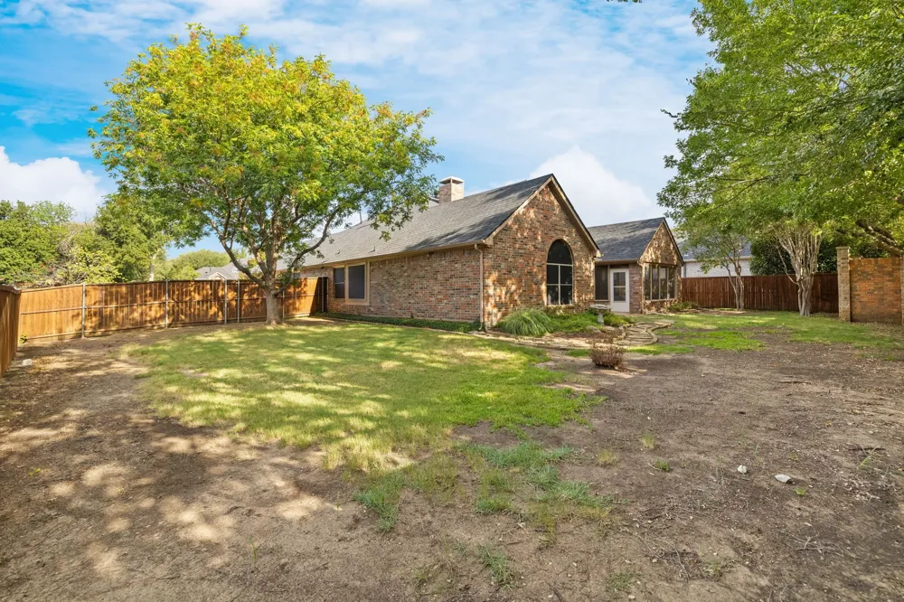 1602 Oak Ridge Drive Corinth, TX 76210