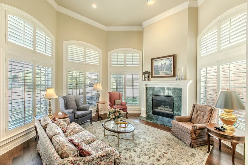 757 Village Green Drive DeSoto, TX 75115