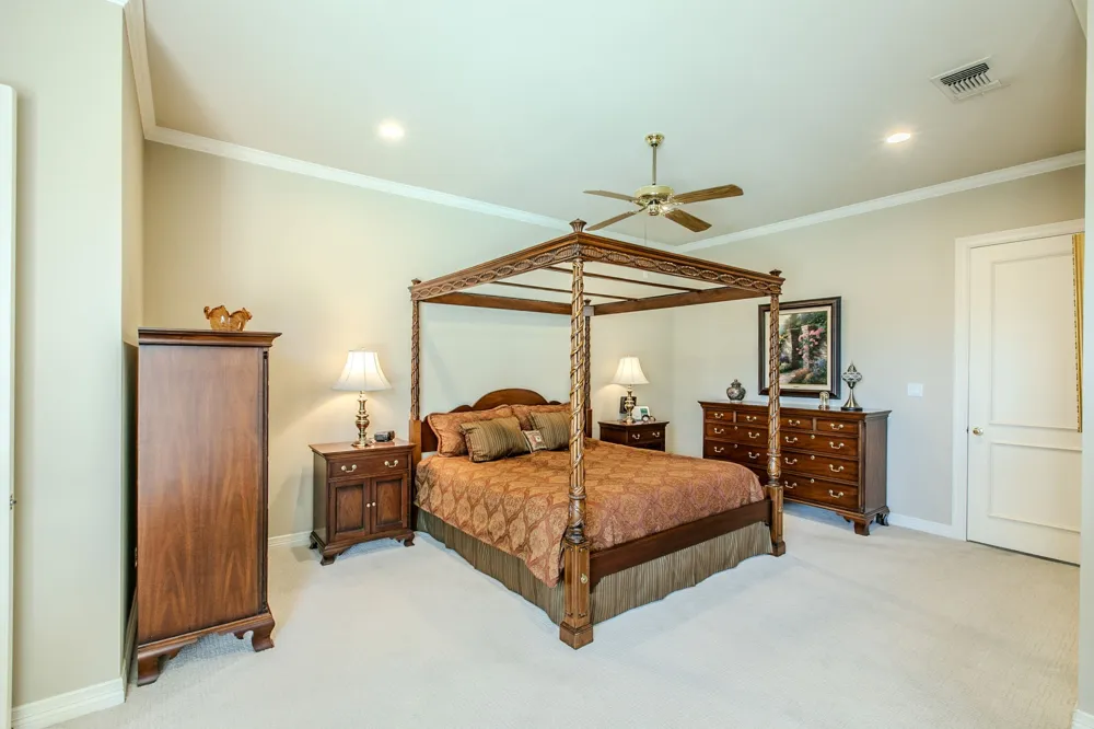757 Village Green Drive DeSoto, TX 75115