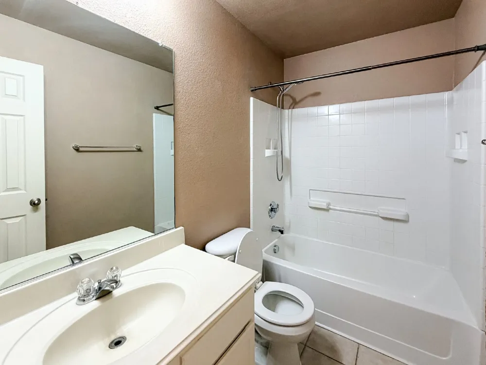 633 Canoe Way Crowley, TX 76036