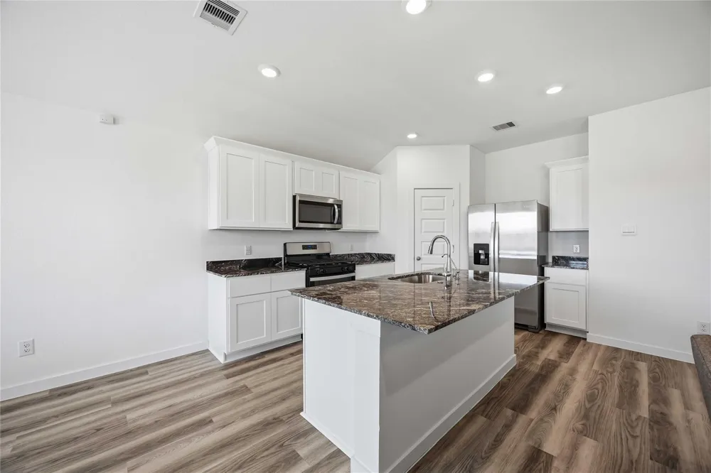 9522 Wall Street Texas City, TX 77591