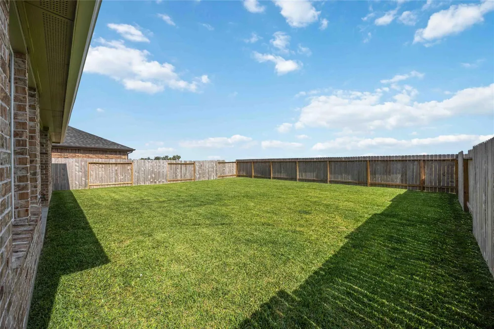 9522 Wall Street Texas City, TX 77591