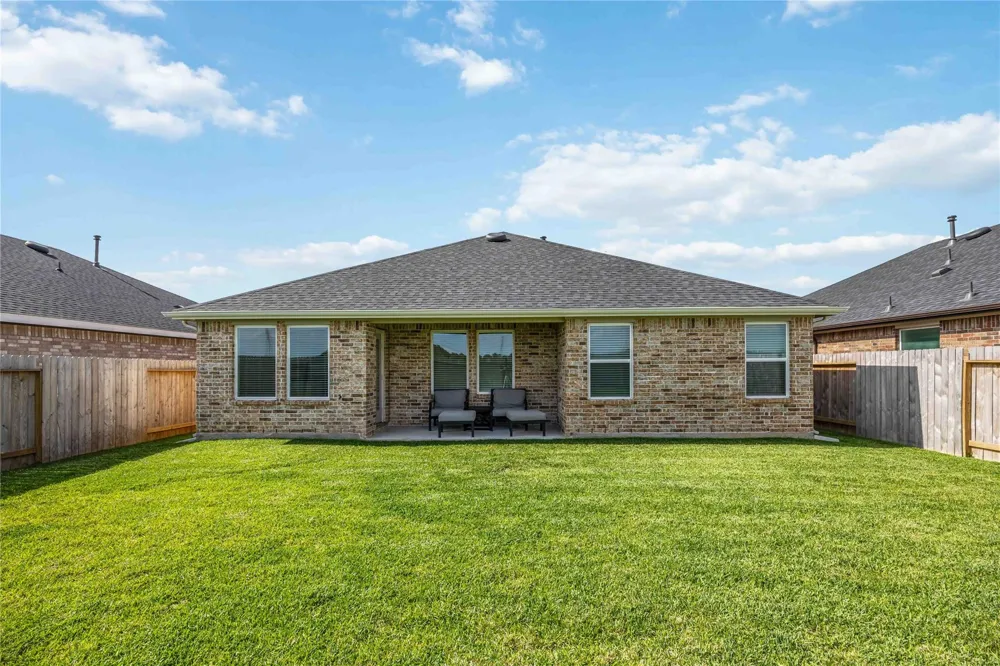 9522 Wall Street Texas City, TX 77591