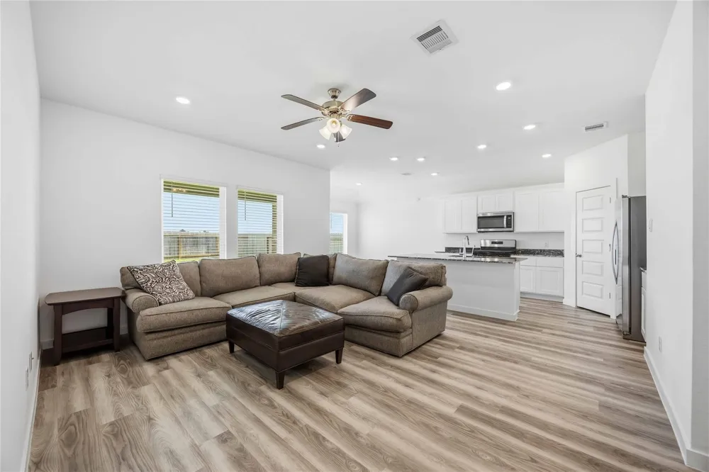 9522 Wall Street Texas City, TX 77591