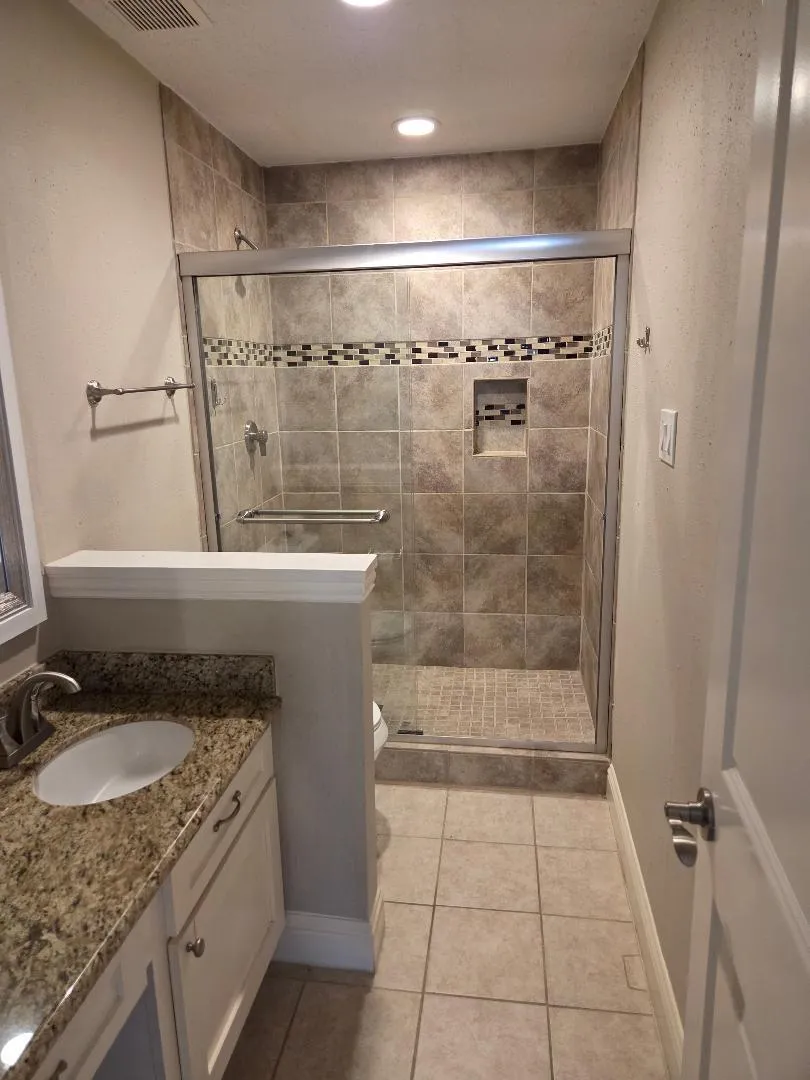 18800 Egret Bay Boulevard #1009 Webster, TX 77058