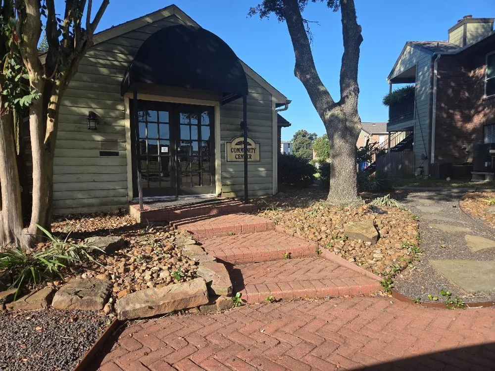 18800 Egret Bay Boulevard #1009 Webster, TX 77058