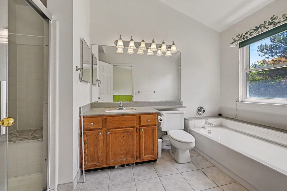 47186 Scarlet Drive S Novi, MI 48374
