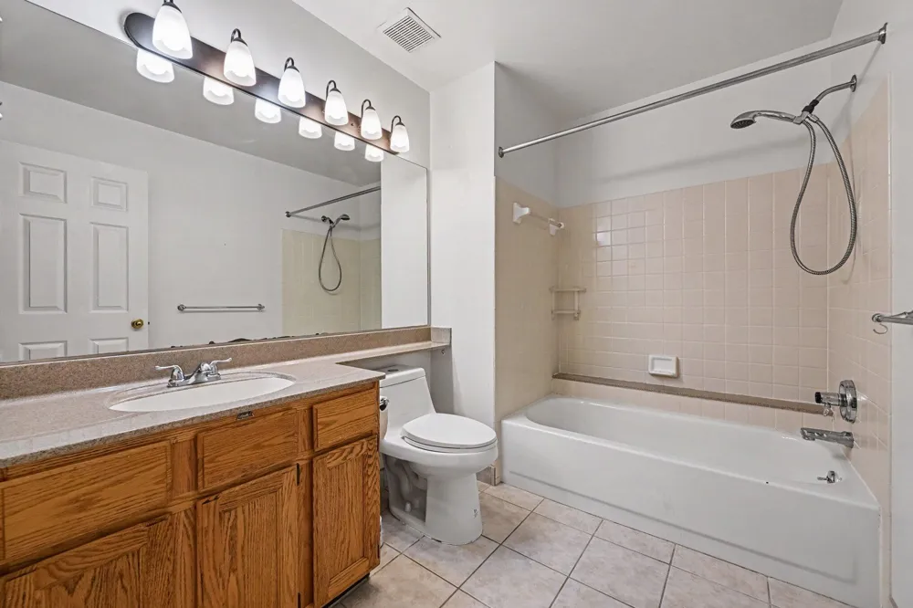 47186 Scarlet Drive S Novi, MI 48374