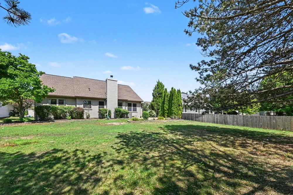 47186 Scarlet Drive S Novi, MI 48374
