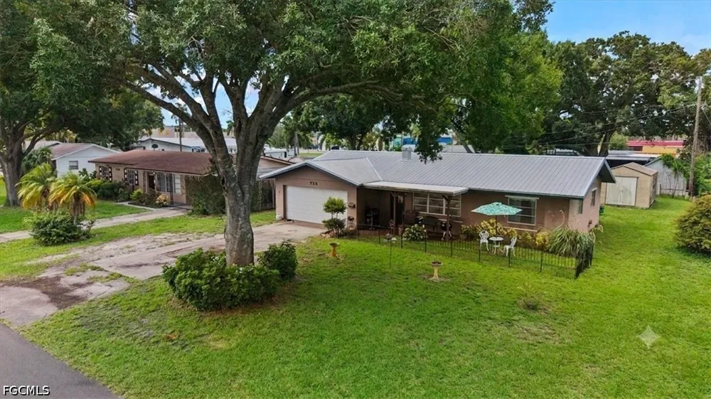 E Concordia Avenue Clewiston, FL 33440