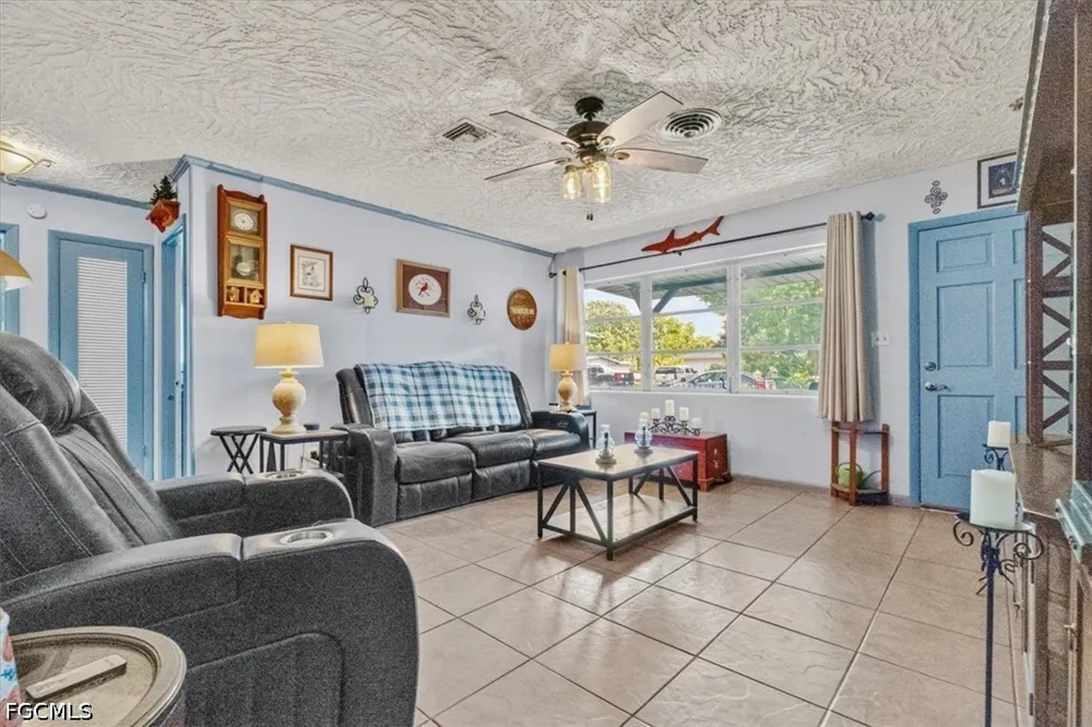 E Concordia Avenue Clewiston, FL 33440
