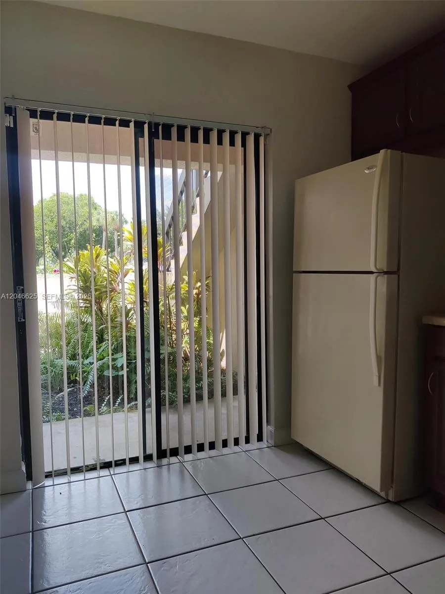 300 E Club Cir #108 Boca Raton, FL 33487