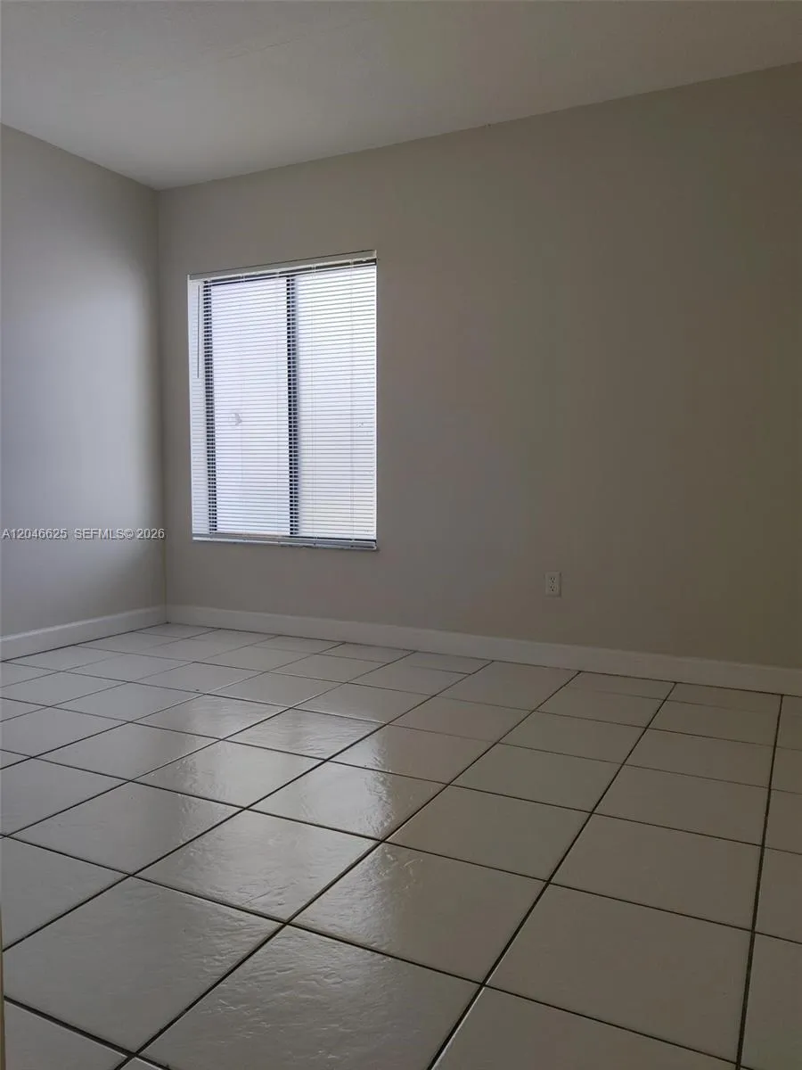 300 E Club Cir #108 Boca Raton, FL 33487