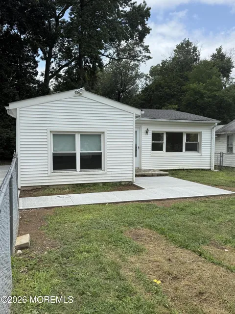 33 Weaverville Road