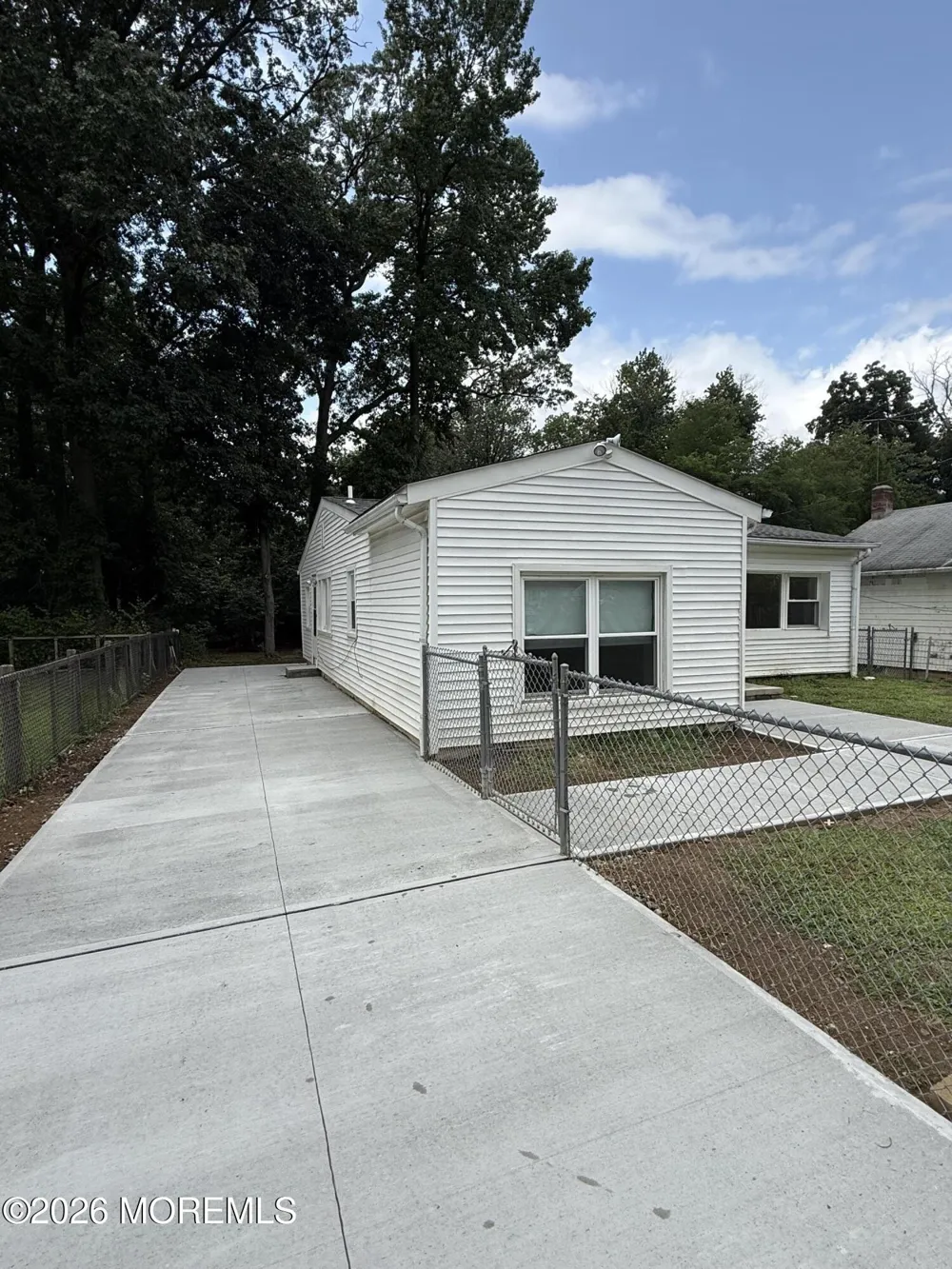 33 Weaverville Road Freehold, NJ 07728