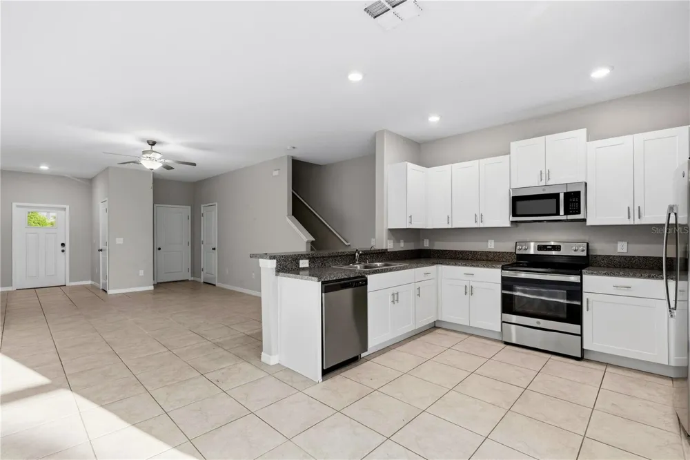 3527 BELLMEADE COURT Wesley Chapel, FL 33543