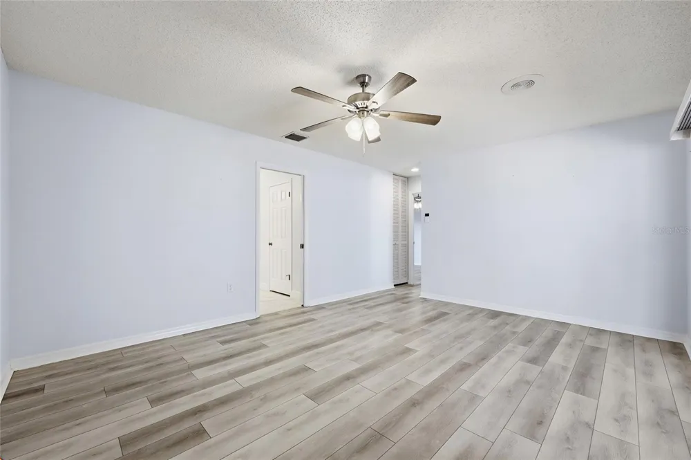 17 HIBISCUS COURT Eustis, FL 32726