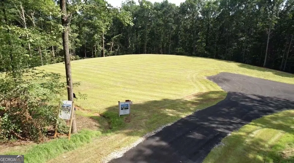 427 Kinney Creek LN Pendergrass, GA 30567