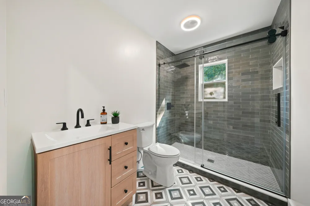 280 Etheridge RD Auburn, GA 30011