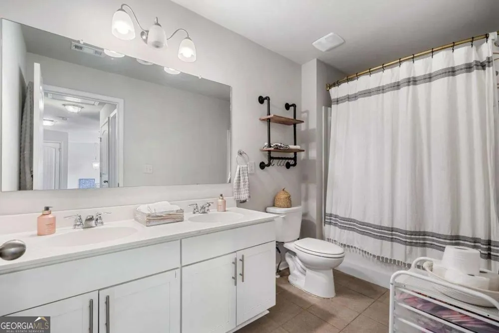 6623 Rivergreen RD Flowery Branch, GA 30542