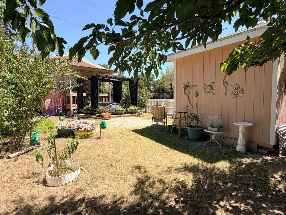 230 Treasure Beach Comanche, TX 76442