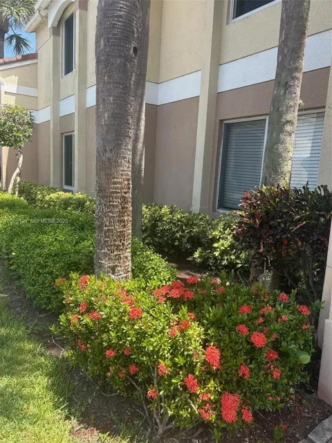 815 W Boynton Beach Blvd #2-202